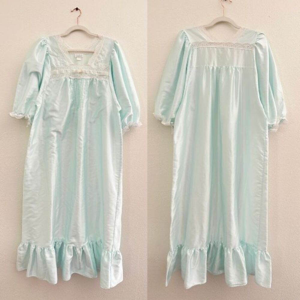 Vintage Sara Beth Nightgown Baby Blue Lace Peplum Puff Sleeve Women's Large